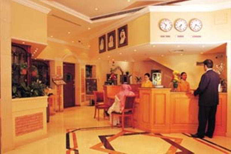 Broadway Hotel Дубай Экстерьер фото